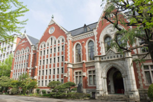 慶應大学